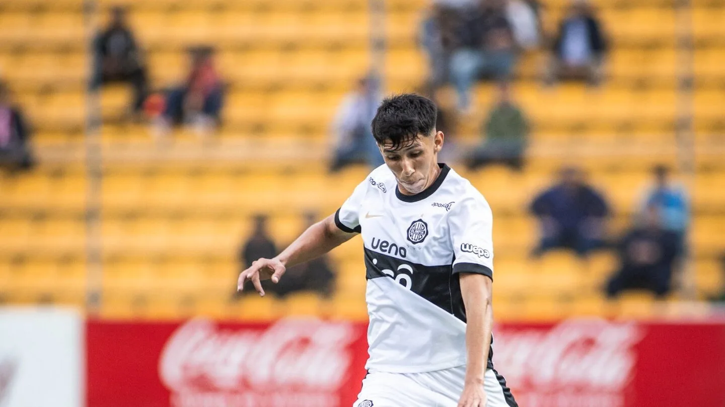 Alexis Cantero rumbo a Rusia: el sueño de un futbolista paraguayo