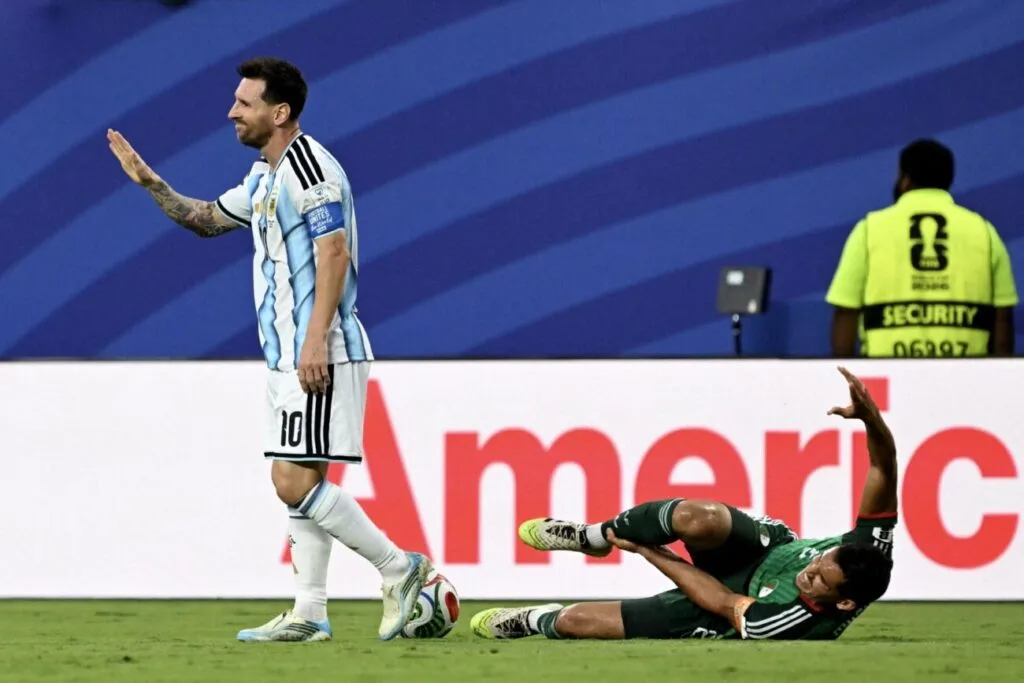 Argelia presenta queja ante FIFA por supuesta injusticia arbitral contra Argentina