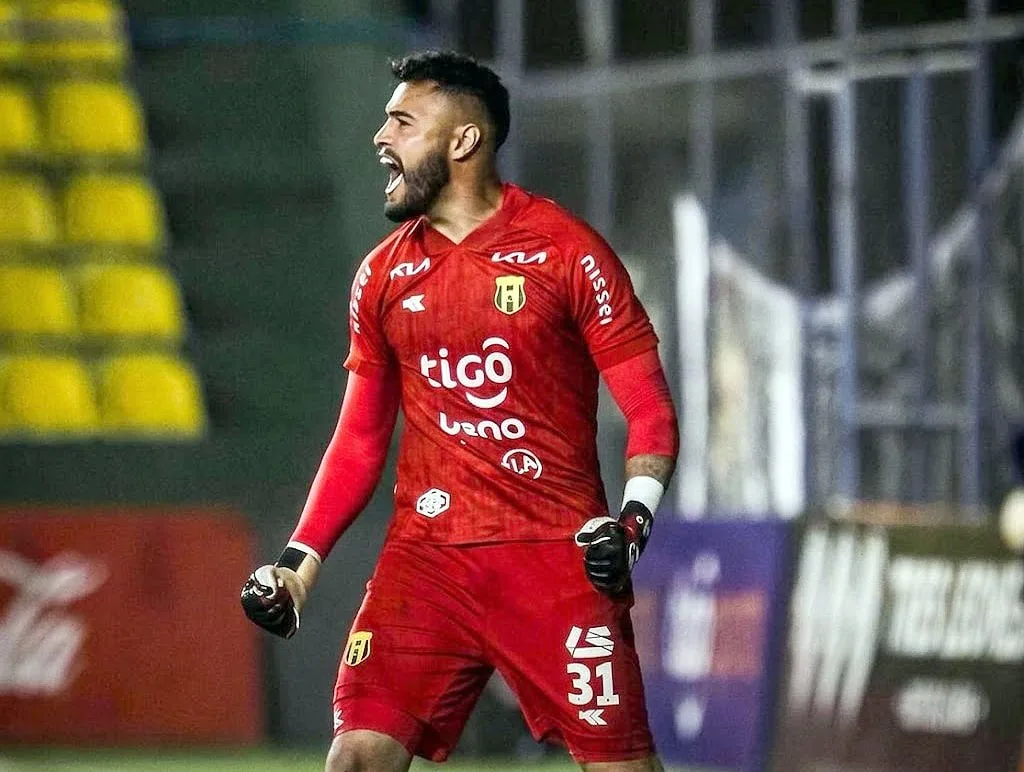 Marino Arzamendia regresa al fútbol argentino tras su paso por Guaraní